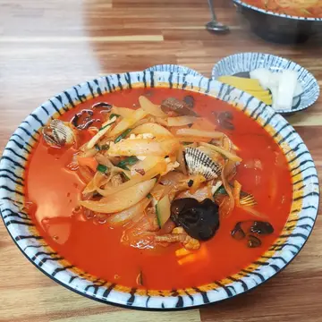 형제꼬막짬뽕 북항본점
