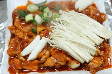 해물밭에 노는 닭