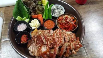 푸짐이왕족발보쌈본점