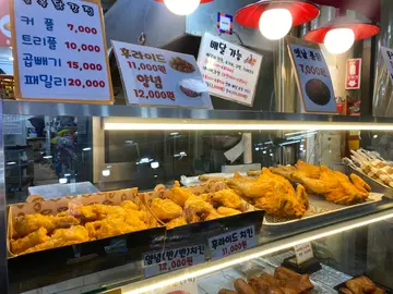 칠복닭강정 and 난갈비장터다