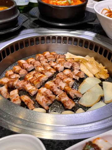 두껍삼 마포직영점