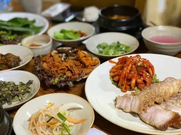 녹원쌈밥 연희점