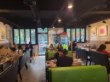 훌랄라참숯바베큐치킨 평거1점
