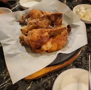 참나무숯불통닭